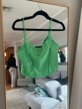 Zara Women's Green Crop-top